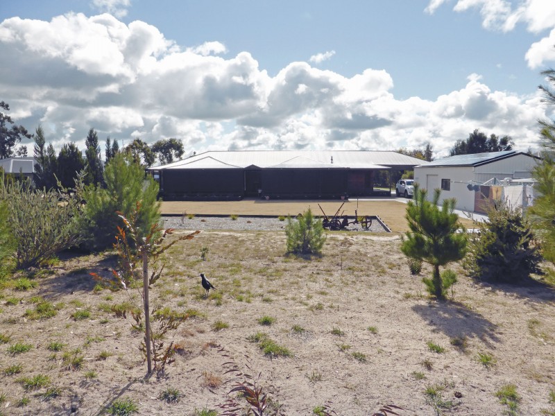 15 Blue Wren Drive, Haven VIC 3401