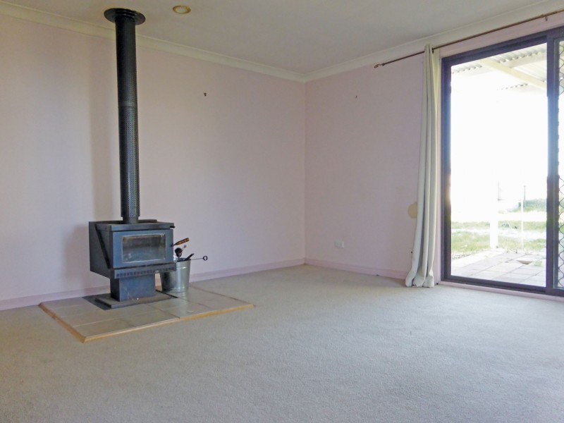 74 Snowball Drive, Quantong VIC 3401