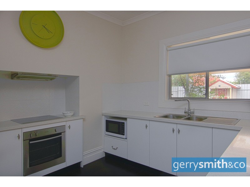 44 Devereux Street, Warracknabeal VIC 3393