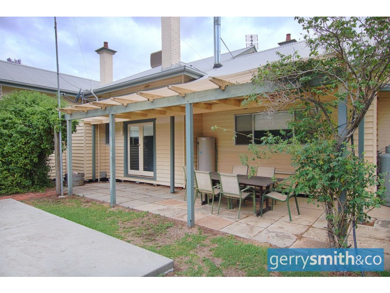 44 Devereux Street, Warracknabeal VIC 3393