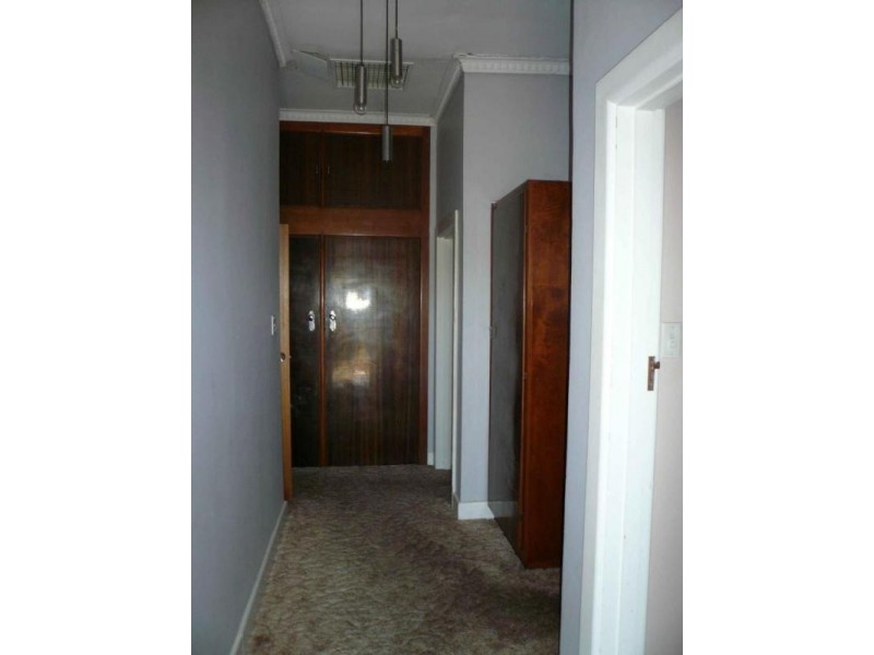 27 Stawell Road, Horsham VIC 3400