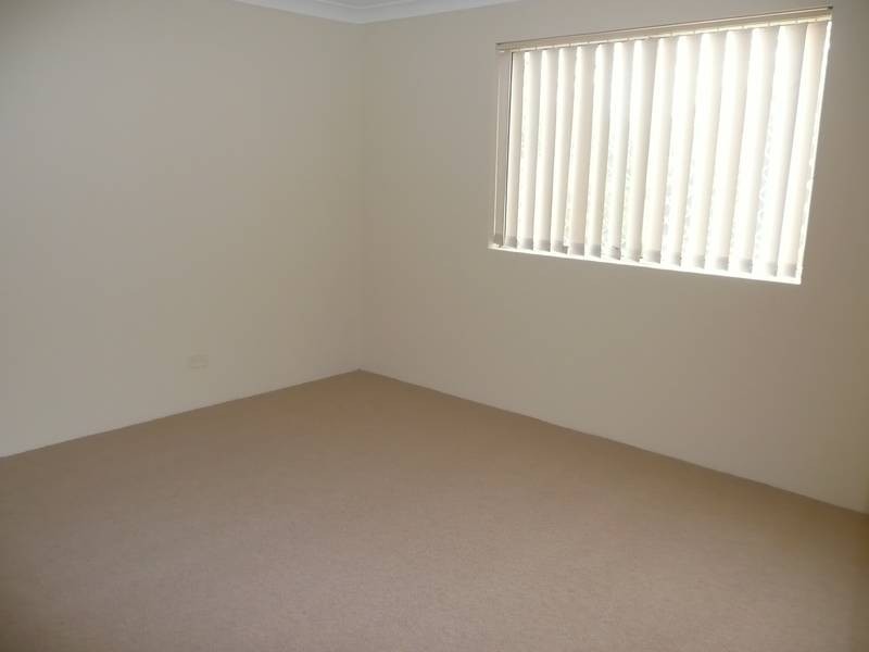 2/25 MELANIE STREET, Bankstown NSW 2200