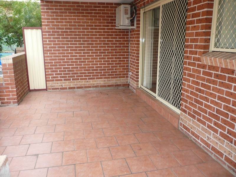 2/25 MELANIE STREET, Bankstown NSW 2200