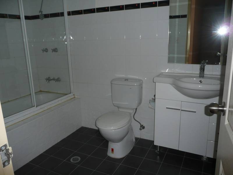 6/13 RESTWELL STREET, Bankstown NSW 2200