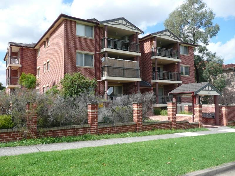 6/13-15 CAIRDS AVENUE, Bankstown NSW 2200