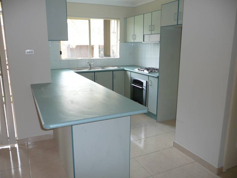 6/13-15 CAIRDS AVENUE, Bankstown NSW 2200