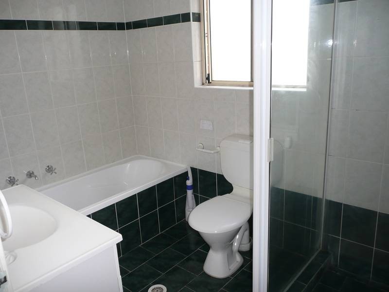 6/13-15 CAIRDS AVENUE, Bankstown NSW 2200