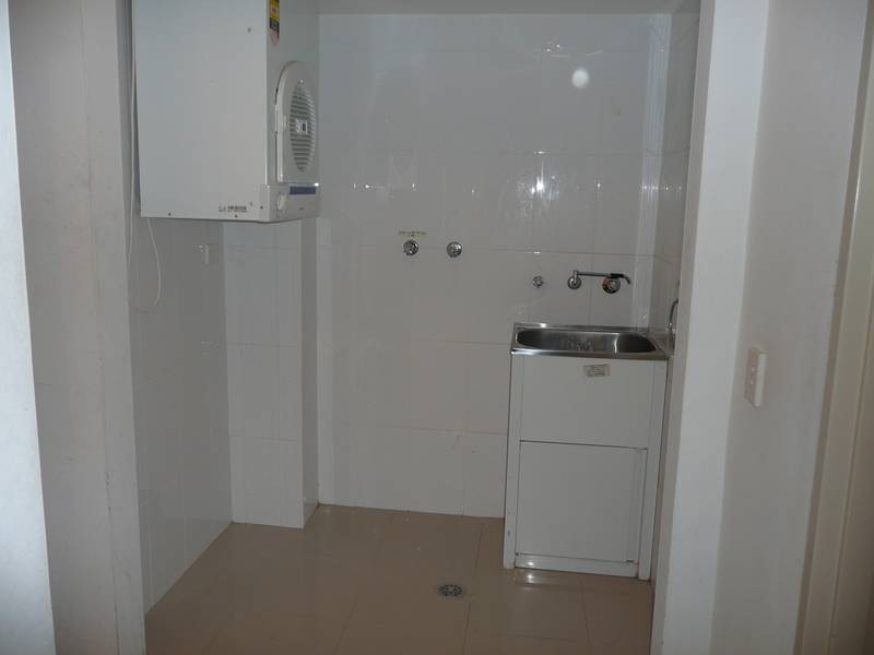 6/13-15 CAIRDS AVENUE, Bankstown NSW 2200