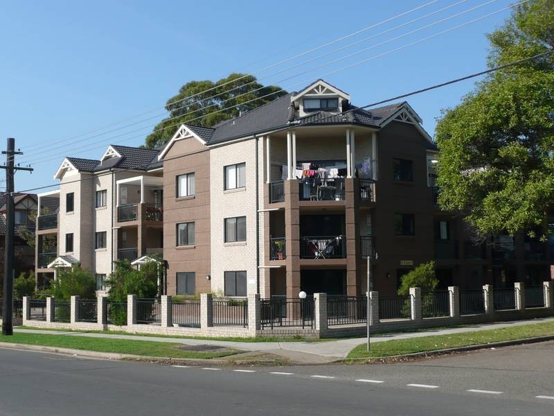 7/41 CAIRDS AVENUE, Bankstown NSW 2200