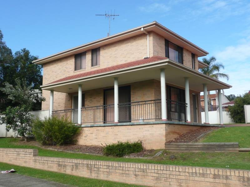 2/19 BALMORAL CRESCENT, Georges Hall NSW 2198