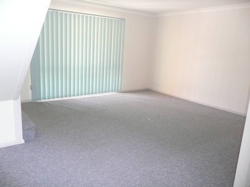 7/19 BALMORAL CRESCENT, Georges Hall NSW 2198