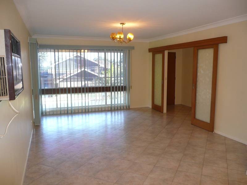 50 KURRAJONG AVENUE, Georges Hall NSW 2198