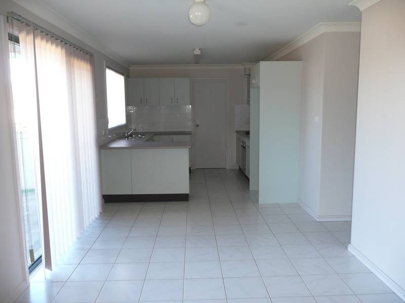 2&4/16A BALMORAL CRESCENT, Georges Hall NSW 2198