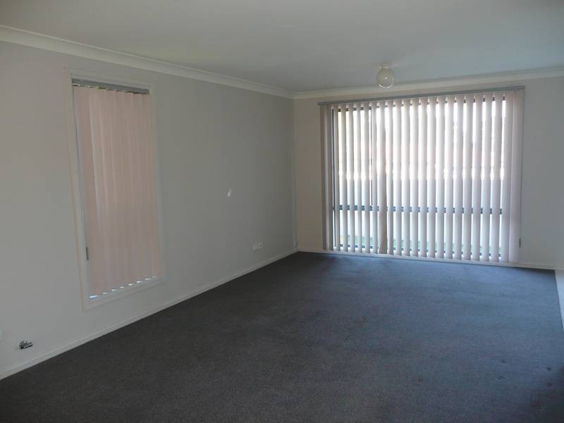 2&4/16A BALMORAL CRESCENT, Georges Hall NSW 2198