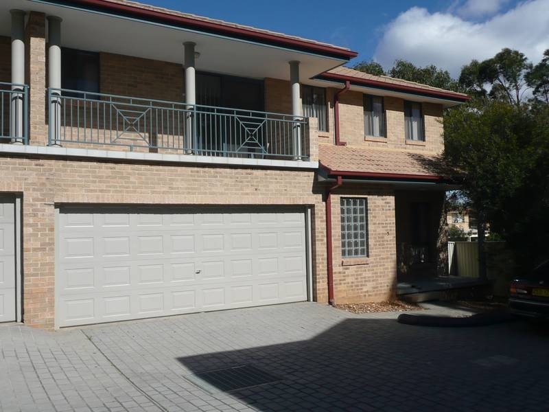 2&4/16A BALMORAL CRESCENT, Georges Hall NSW 2198