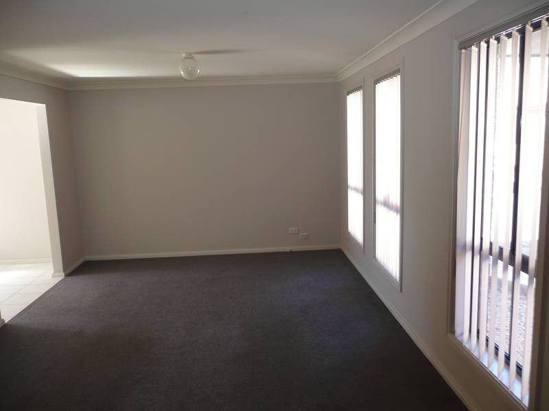 6/16A BALMORAL CRESCENT, Georges Hall NSW 2198