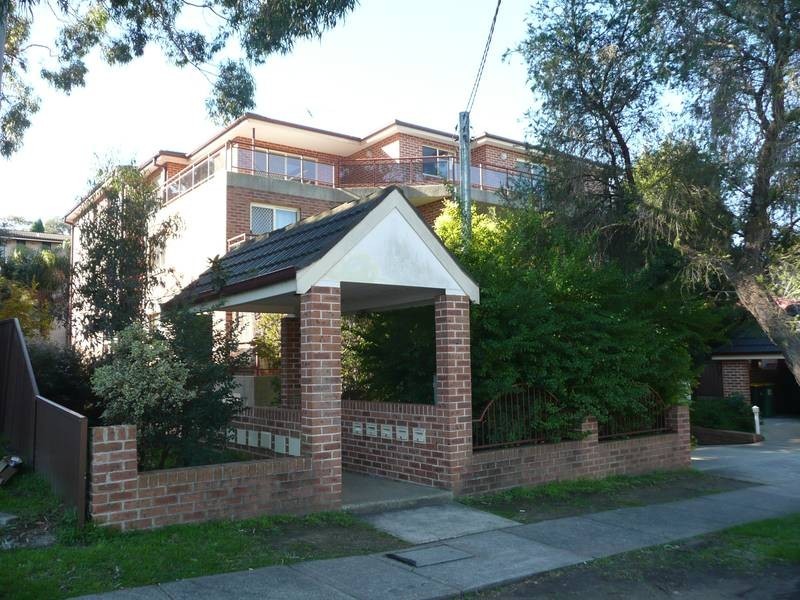 1/4-6 DE WITT STREET, Bankstown NSW 2200