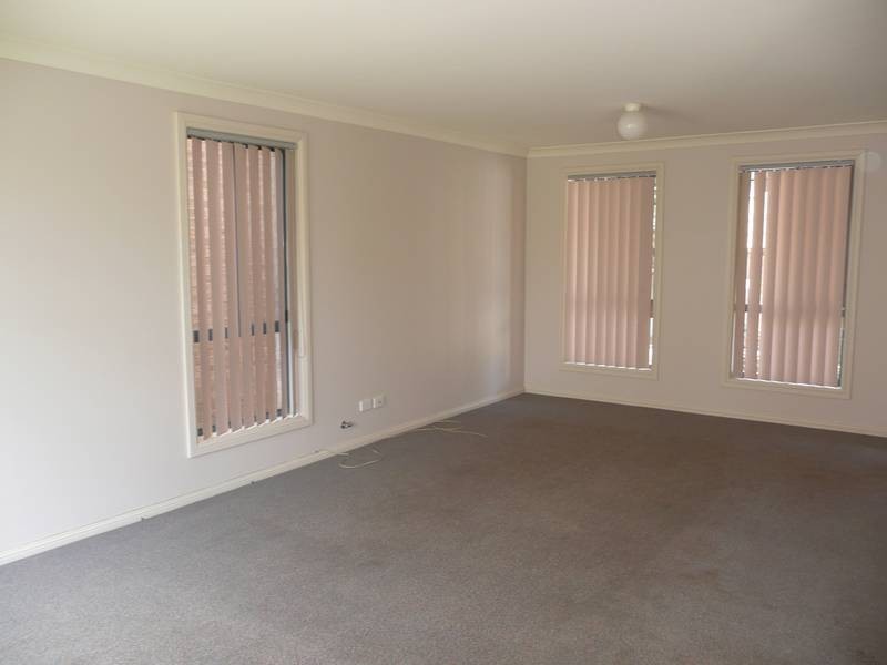 9&10/16A BALMORAL CRESCENT, Georges Hall NSW 2198