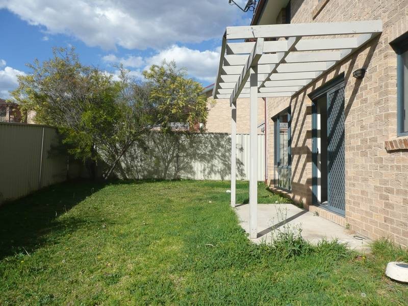 9&10/16A BALMORAL CRESCENT, Georges Hall NSW 2198