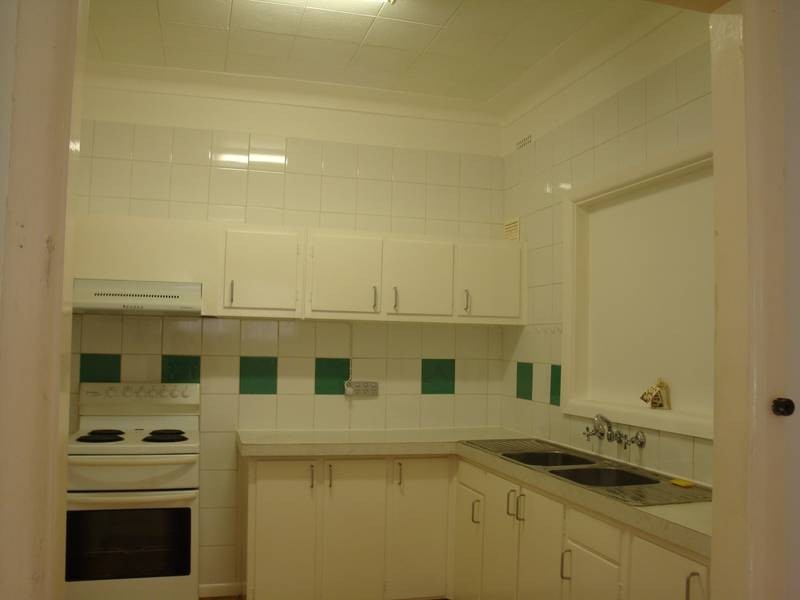 23 BRADSHAW AVENUE, Moorebank NSW 2170