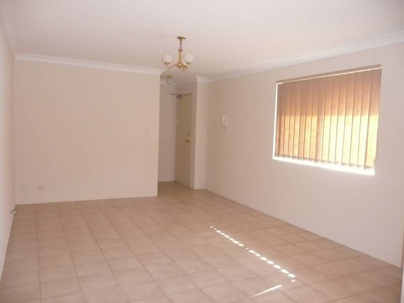 21/9-13 MYRTLE ROAD, Bankstown NSW 2200