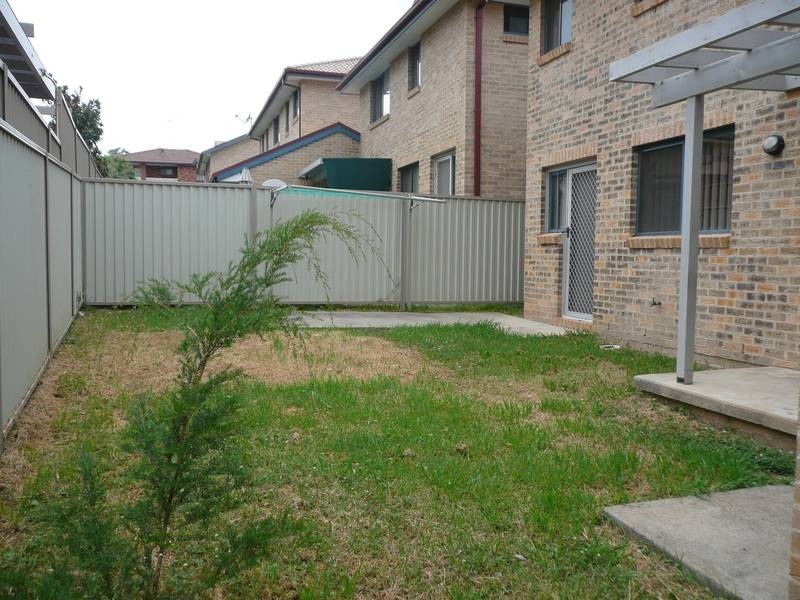 7/16A BALMORAL CRESCENT, Georges Hall NSW 2198