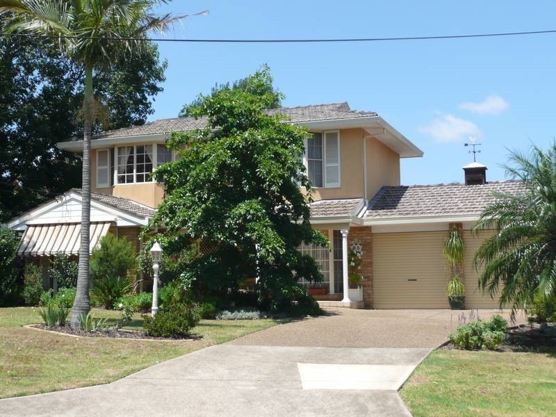 85 REX ROAD, Georges Hall NSW 2198