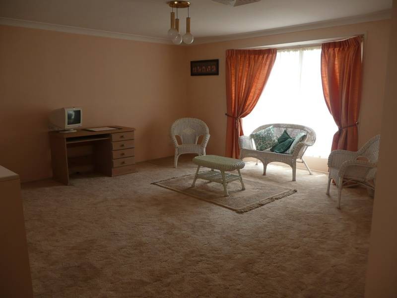 85 REX ROAD, Georges Hall NSW 2198