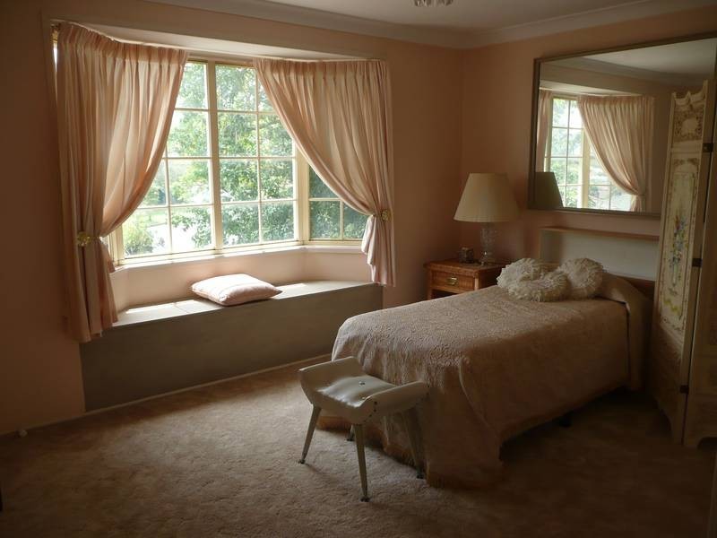 85 REX ROAD, Georges Hall NSW 2198