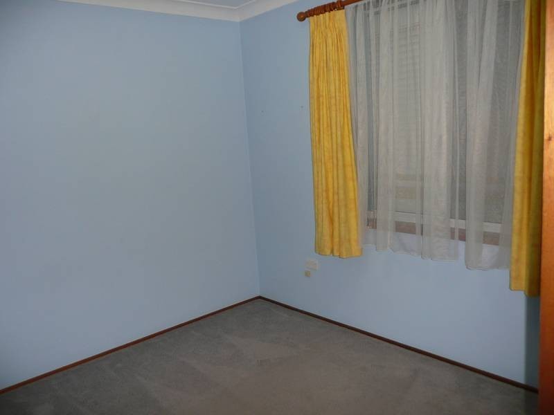 8 Birdwood, Georges Hall NSW 2198