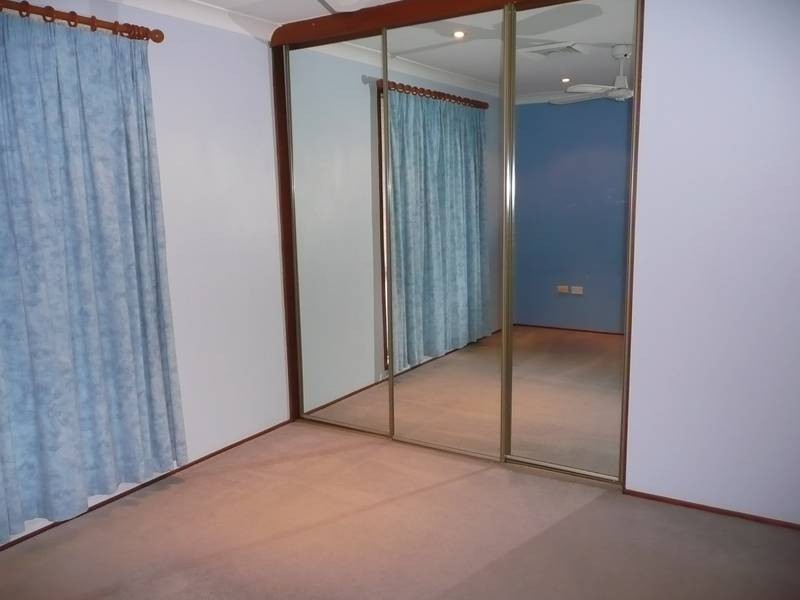 8 Birdwood, Georges Hall NSW 2198