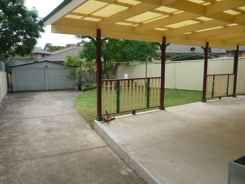 8 Birdwood, Georges Hall NSW 2198