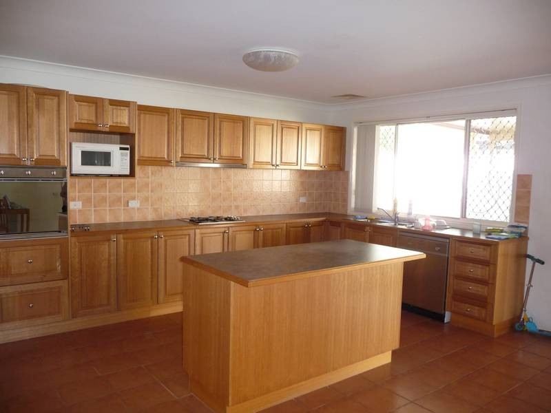 15 Geebung Court, Voyager Point NSW 2172