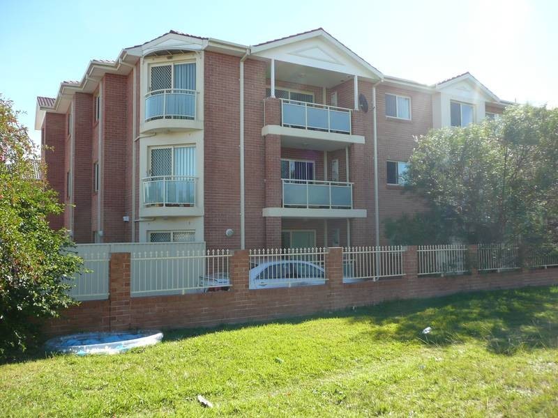 13/5-7 Myrtle, Bankstown NSW 2200