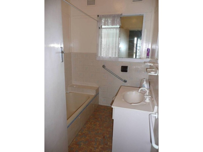 199 cooper road, Yagoona NSW 2199
