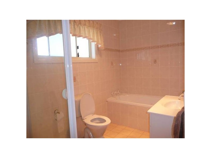 1/37 Gowrie, Punchbowl NSW 2196