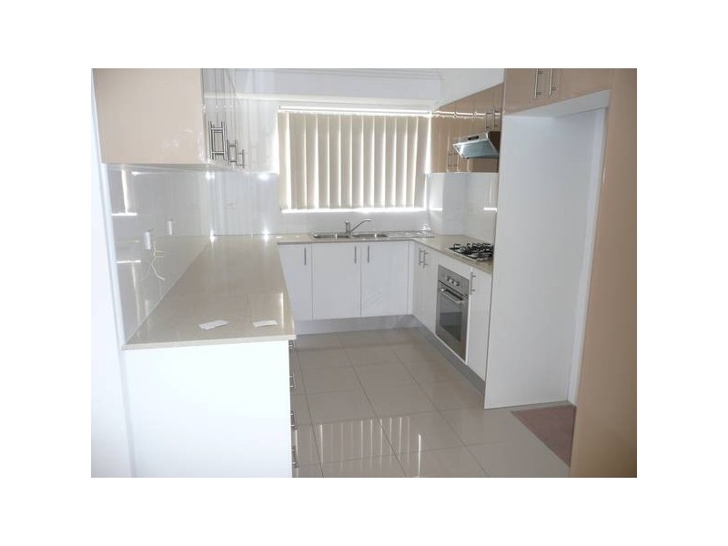 9/41 CAIRDS AVENUE, Bankstown NSW 2200