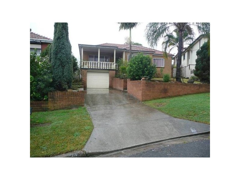 10 COLLINS CRESCENT, Yagoona NSW 2199