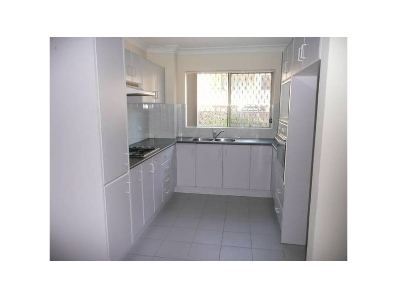 1/4-6 DE WITT STREET, Bankstown NSW 2200