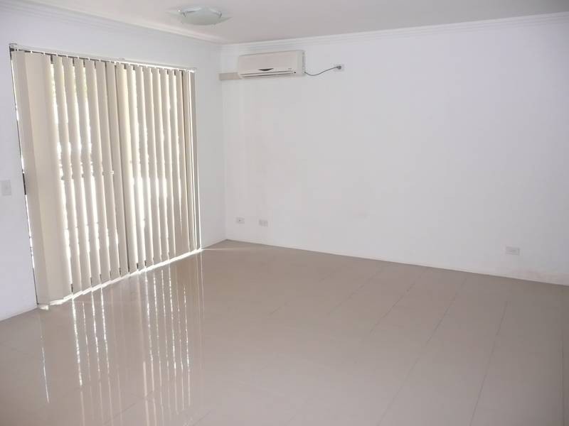 3/41-43 CAIRDS AVENUE, Bankstown NSW 2200