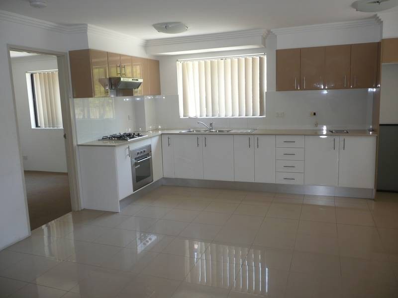 3/41-43 CAIRDS AVENUE, Bankstown NSW 2200