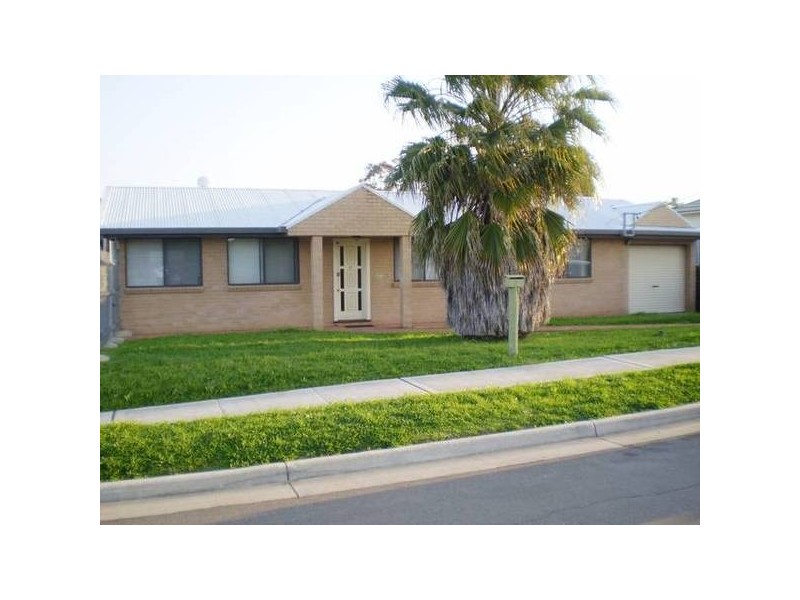 2 Banksia Street, Granville NSW 2142