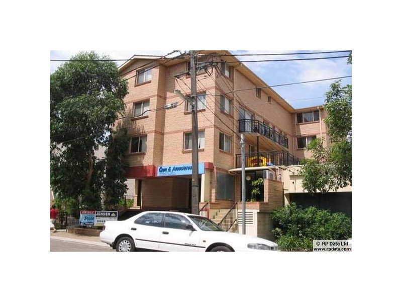 2/11 Macquarie Road, Auburn NSW 2144