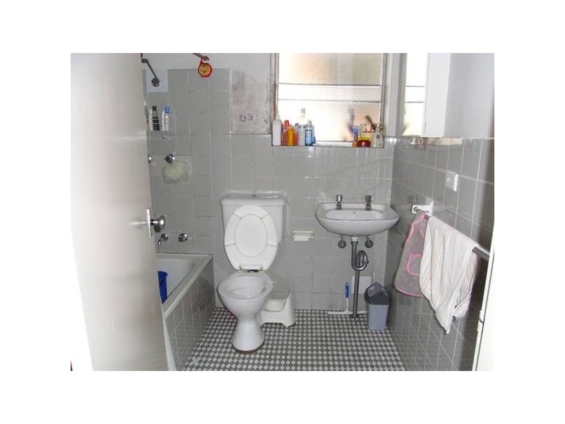 2/5 Hevington Road, Auburn NSW 2144