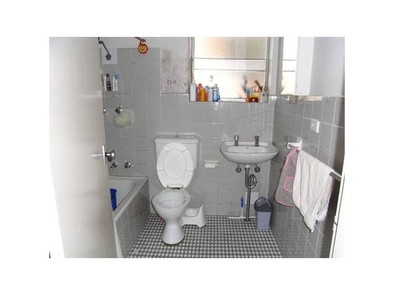 2/5 Hevington Road, Auburn NSW 2144