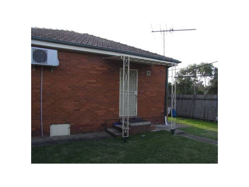 5 Vivian Cres, Berala NSW 2141