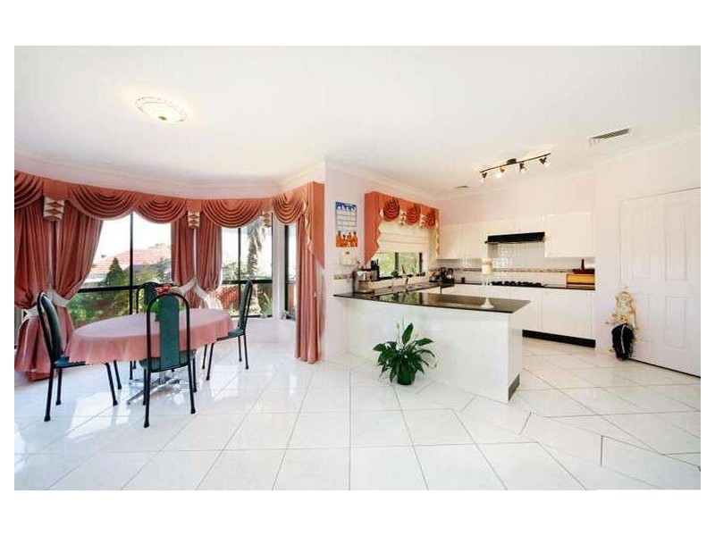 4 Yukka Road, Regents Park NSW 2143