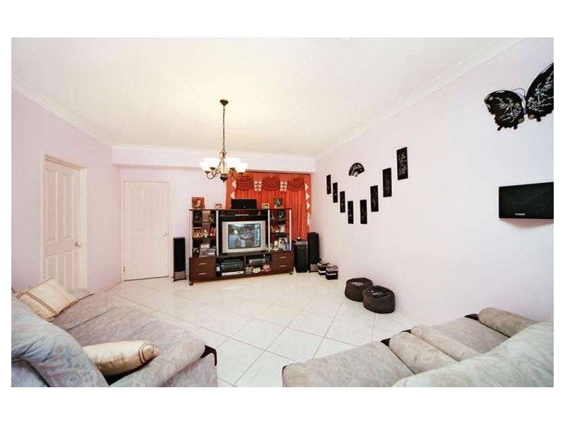 4 Yukka Road, Regents Park NSW 2143