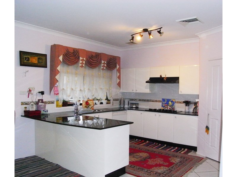 4 Yukka Road, Regents Park NSW 2143