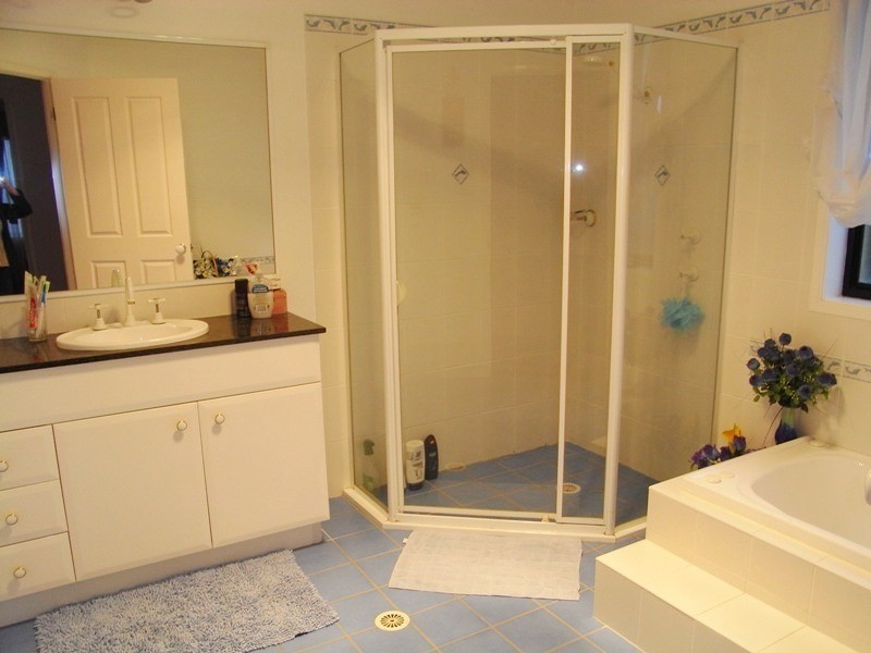 4 Yukka Road, Regents Park NSW 2143